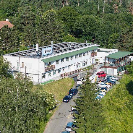 Penzion Kozi Horka U Brnenske Prehrady Брно Екстер'єр фото